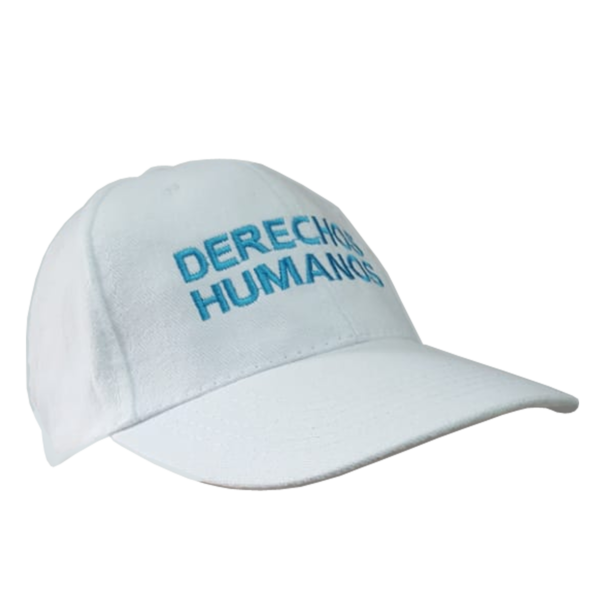 Gorra blanca con bordado